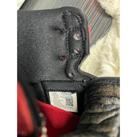 👟Nike Air Jordan 1 Retro High OG Chenille Varsity Red Shoes Womens size 10 1/2 - Picture 12 of 12